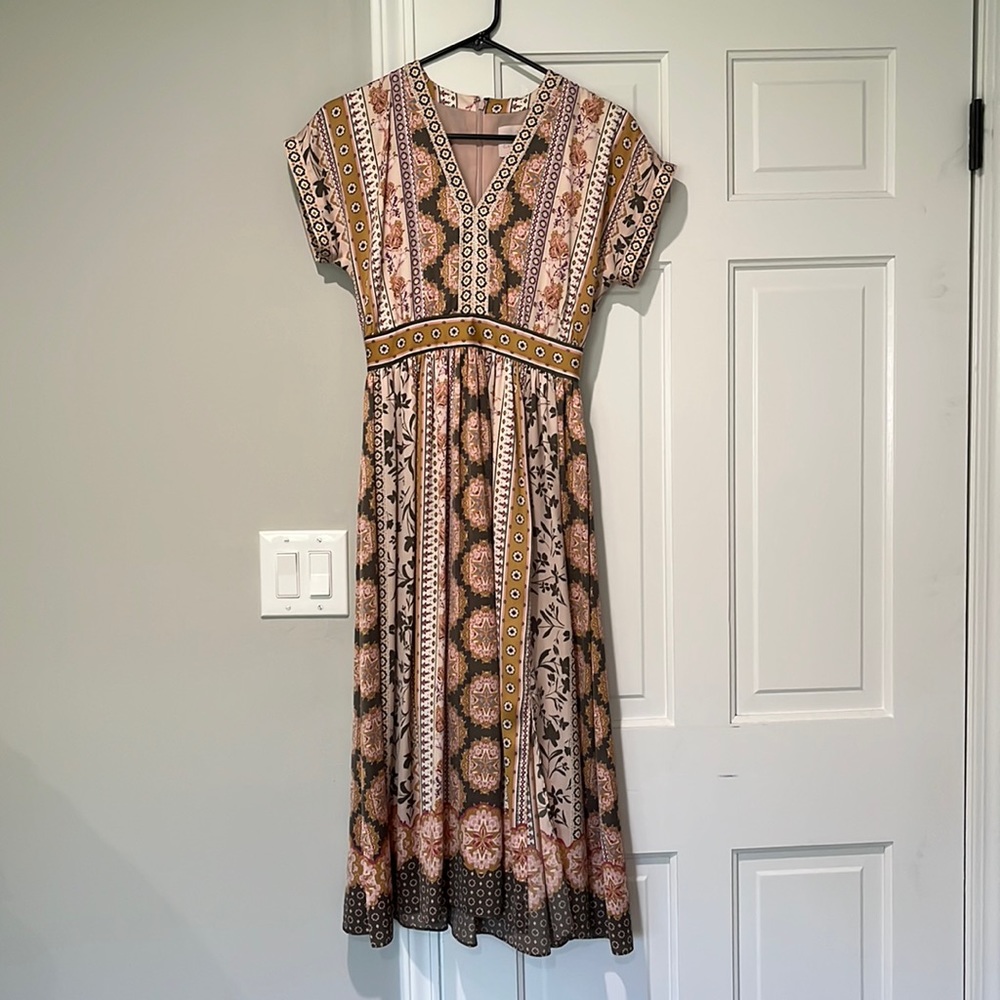 Gal Meets Glam Liza Floral V-Neck Dress